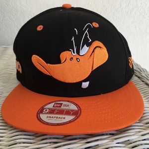 Daffy Duck New Era 9Fifty Baseball Cap - unused!